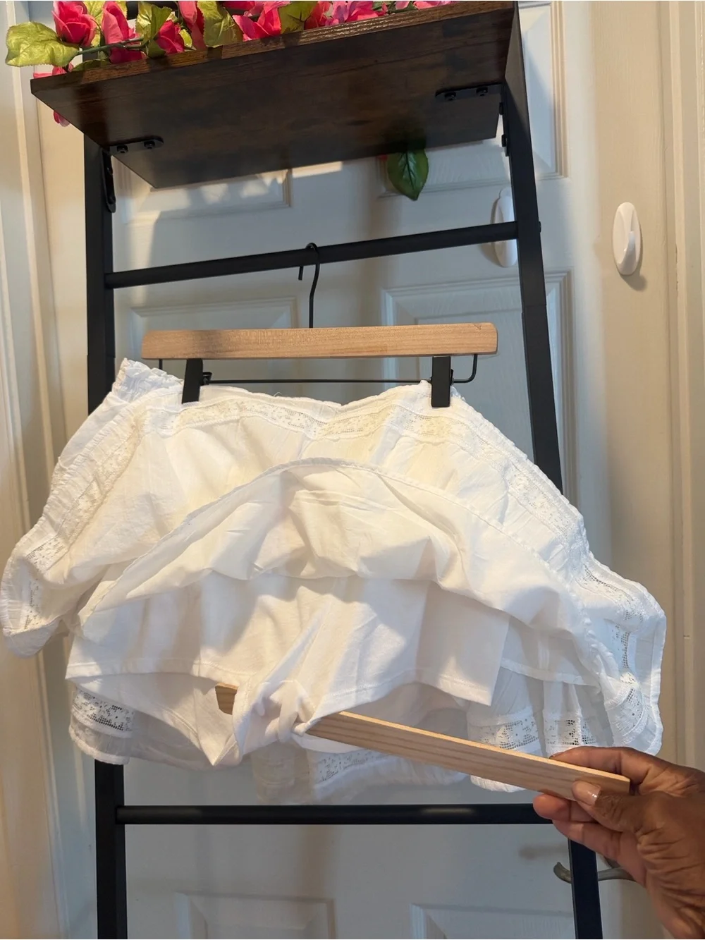 White Tiered Lace Mini Skort Y2K Beach Skirt/ Skort Vacation Skort - Picture 4 of 10